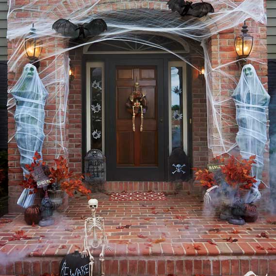 21 Best DIY Halloween Entrance Ideas