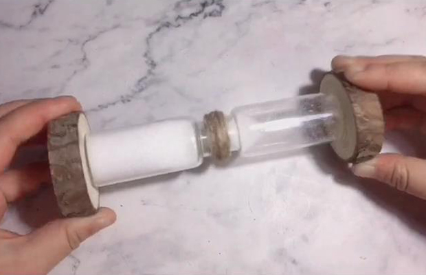How to Make a Rustic DIY Hourglass Timer
