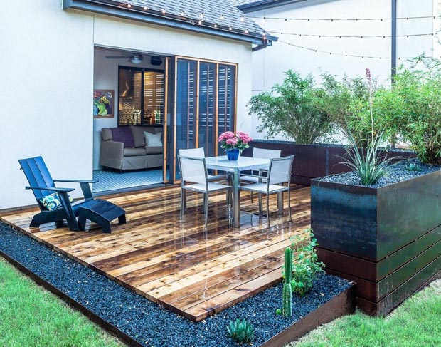 A Perfect Patio with Gravel and Wooden Tiles